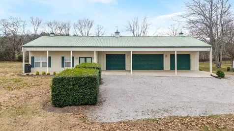 3100 Floyd Road Eagleville TN 37060