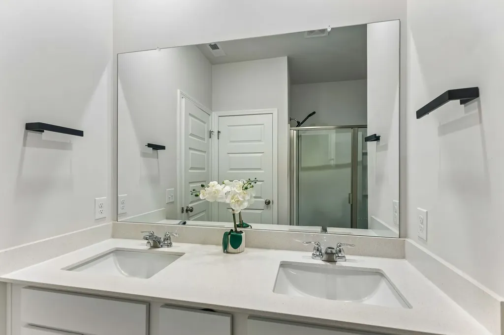 566 Trinity Way Spring Hill TN 37174