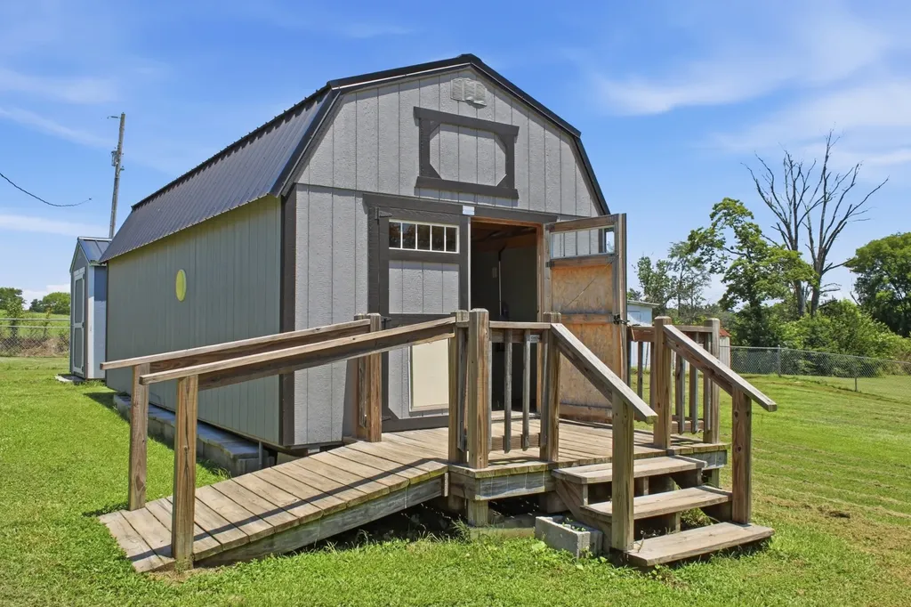 3300 Doyle Frazier Road Morrison TN 37357