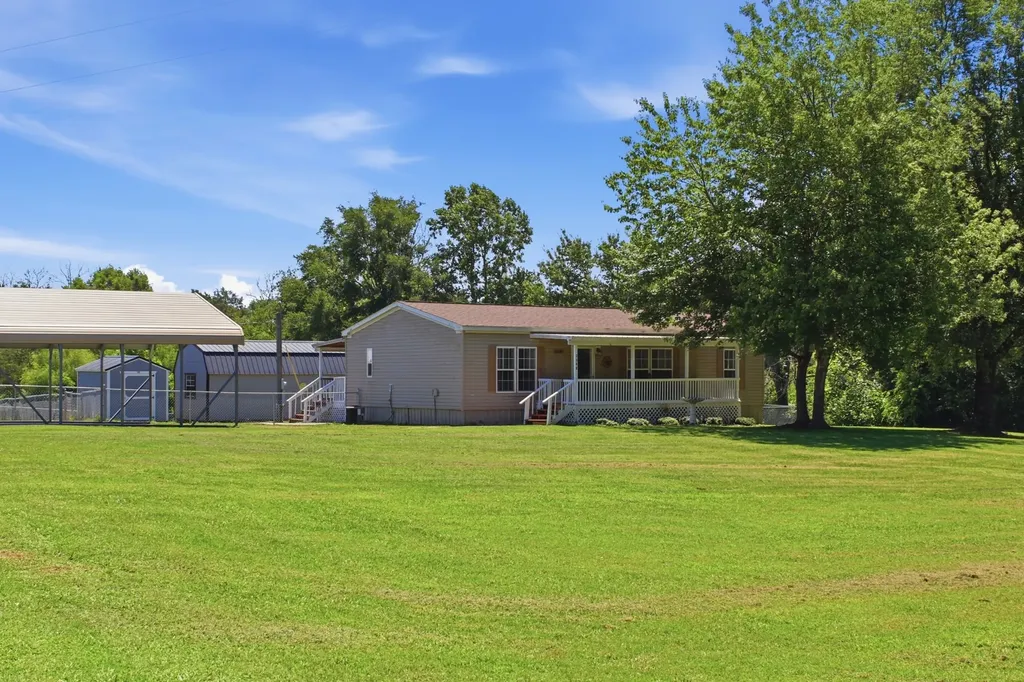 3300 Doyle Frazier Road Morrison TN 37357
