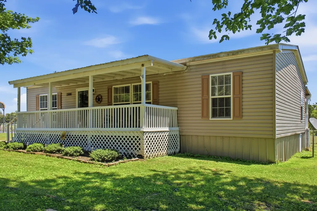 3300 Doyle Frazier Road Morrison TN 37357