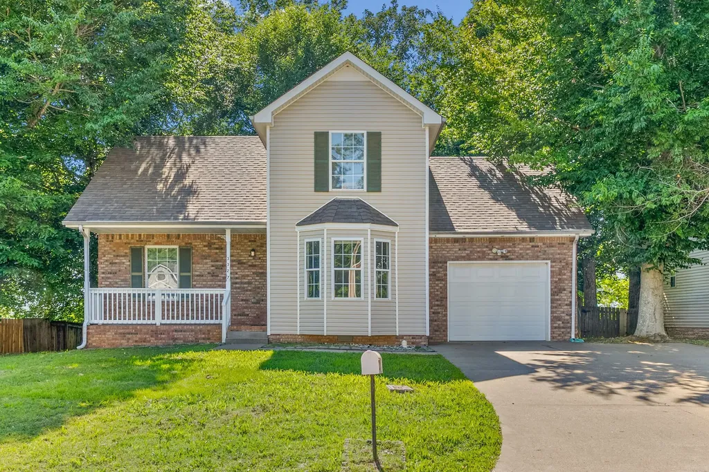 3327 S Senseney Circle Clarksville TN 37042