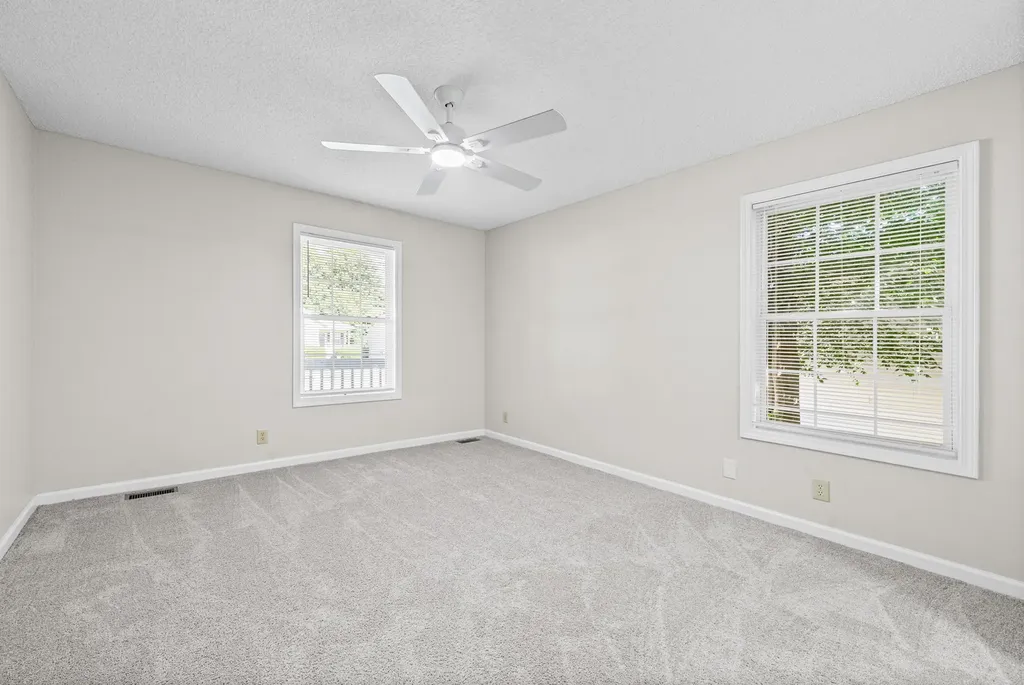 3327 S Senseney Circle Clarksville TN 37042