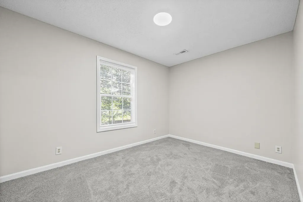 3327 S Senseney Circle Clarksville TN 37042