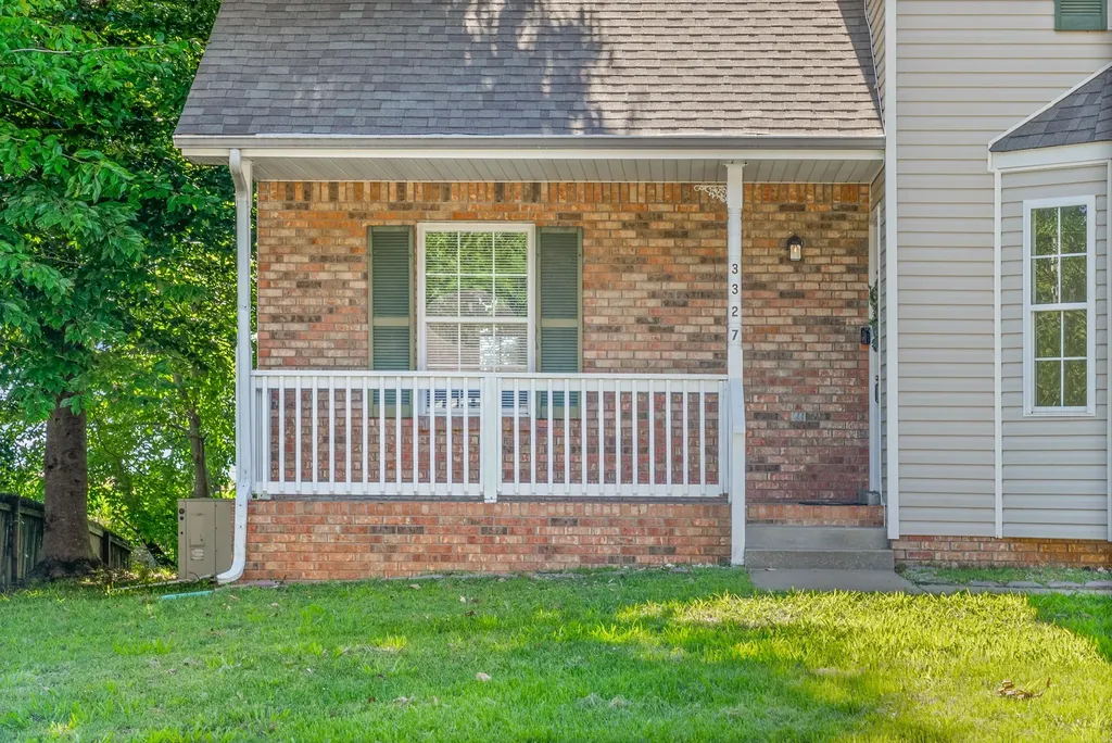 3327 S Senseney Circle Clarksville TN 37042