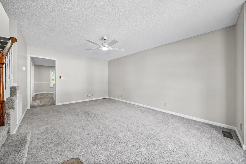 3327 S Senseney Circle Clarksville TN 37042