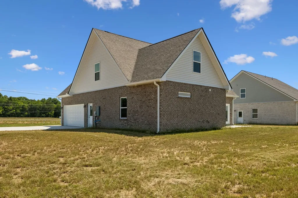 2212 Pickwick Place Murfreesboro TN 37127