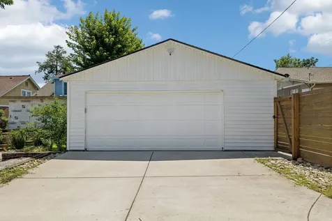 2105 18th Ave, S Nashville TN 37212