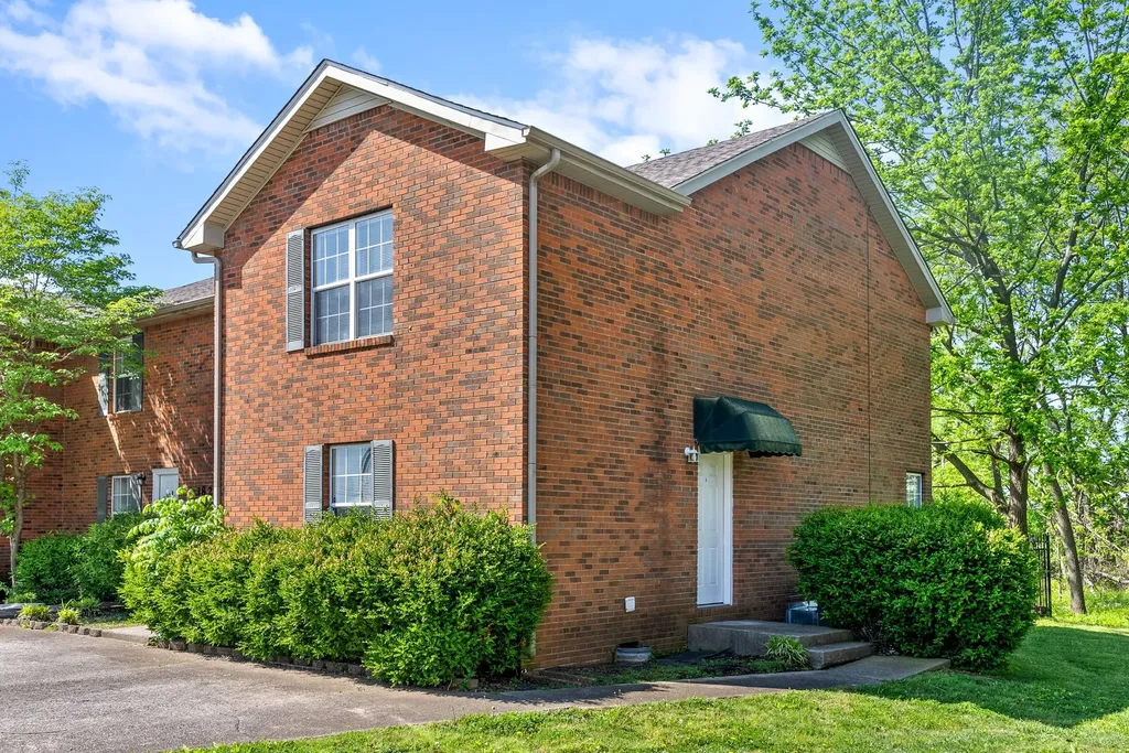 3822 Jockey Drive Clarksville TN 37040