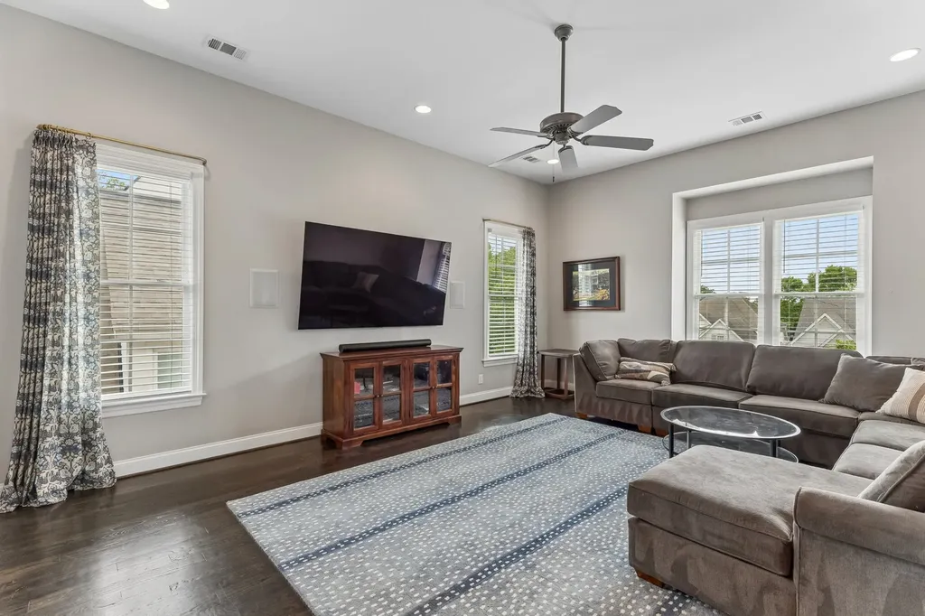 4208A Farrar Avenue Nashville TN 37215
