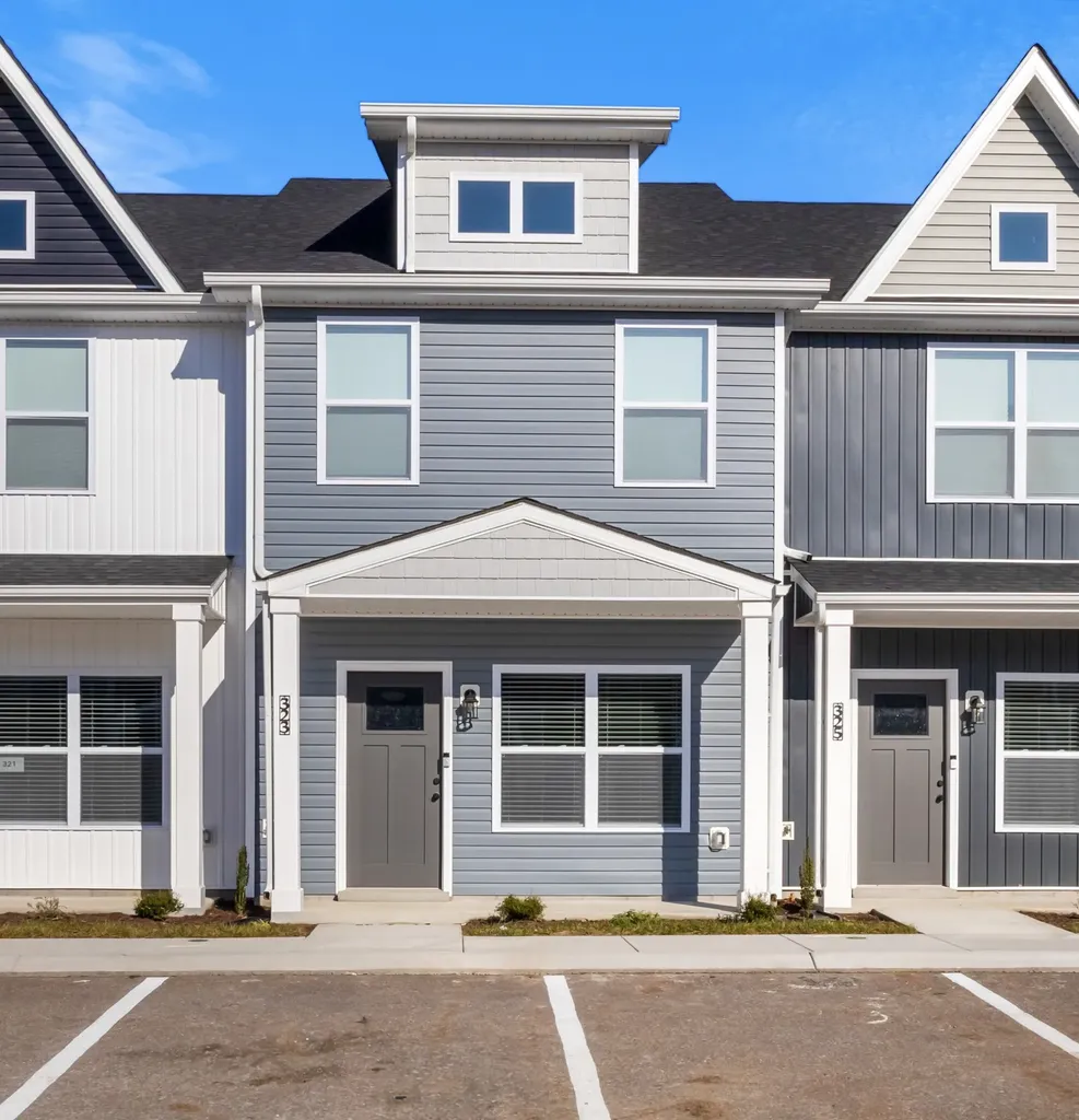 323 Front Ridge Circle Clarksville TN 37040