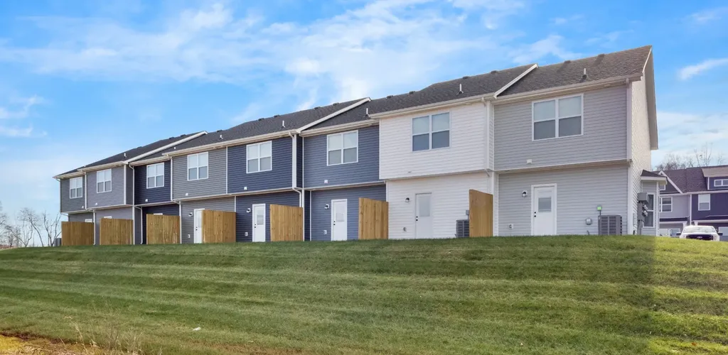 323 Front Ridge Circle Clarksville TN 37040