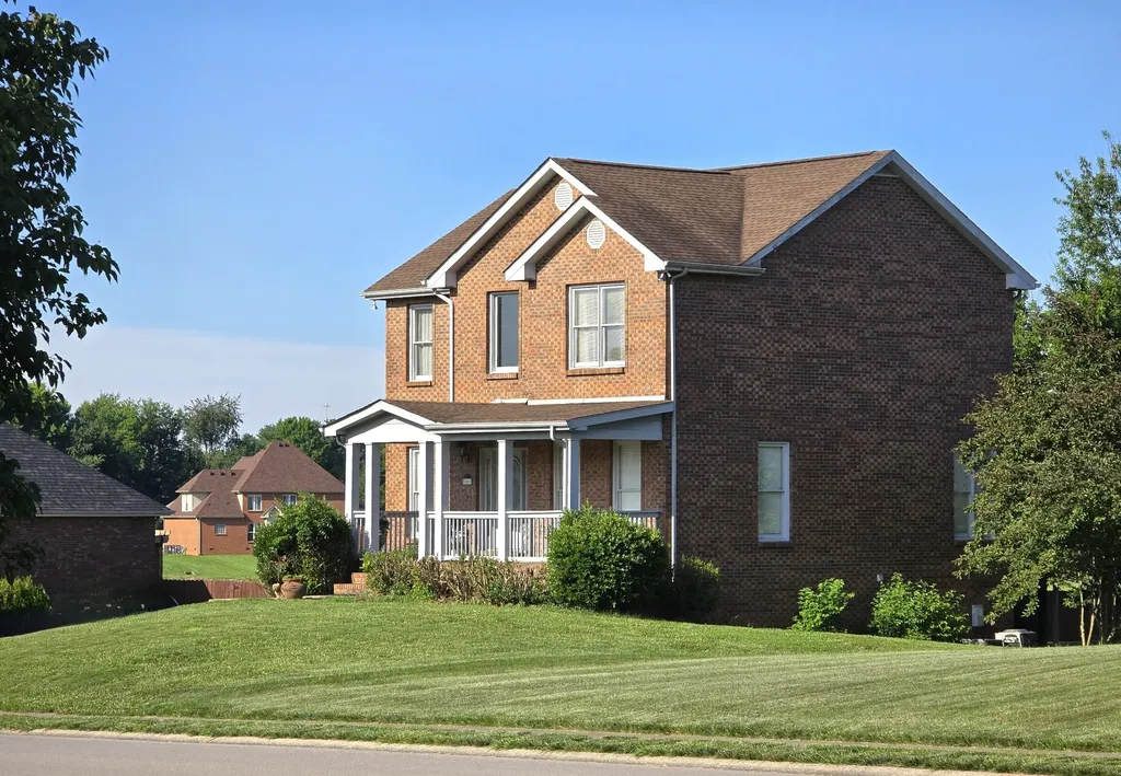 846 Woodstock Court Clarksville TN 37040