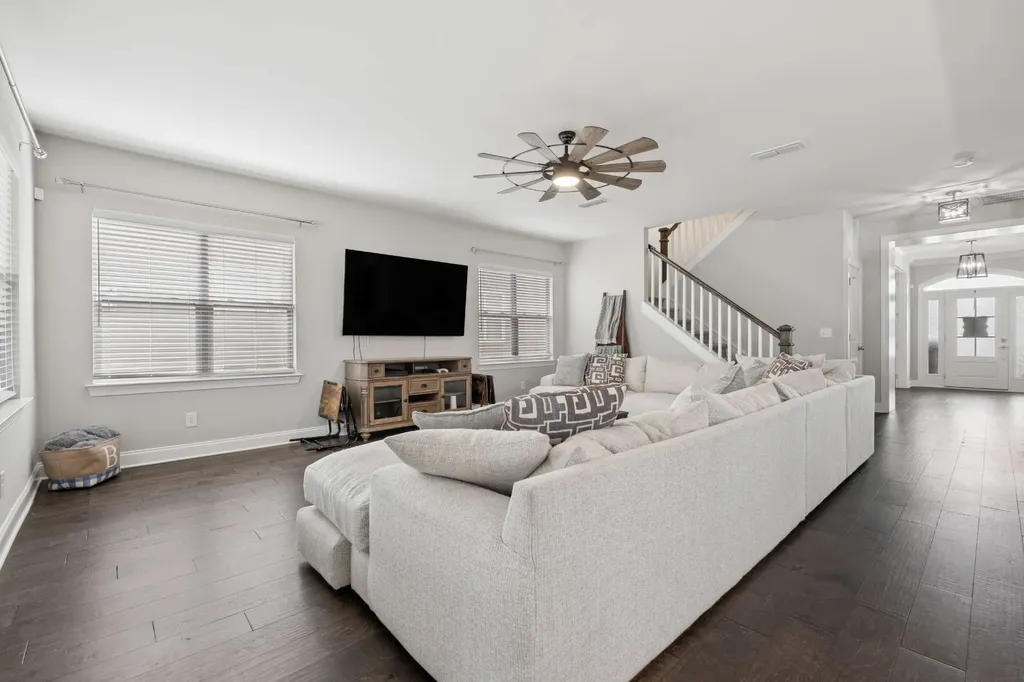 807 Sapphire Drive Murfreesboro TN 37128