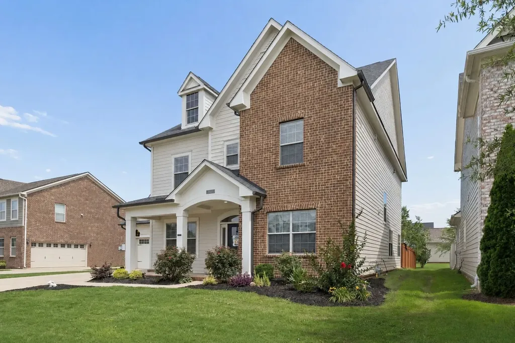 807 Sapphire Drive Murfreesboro TN 37128