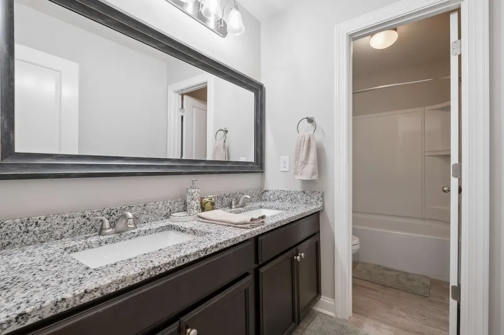 807 Sapphire Drive Murfreesboro TN 37128