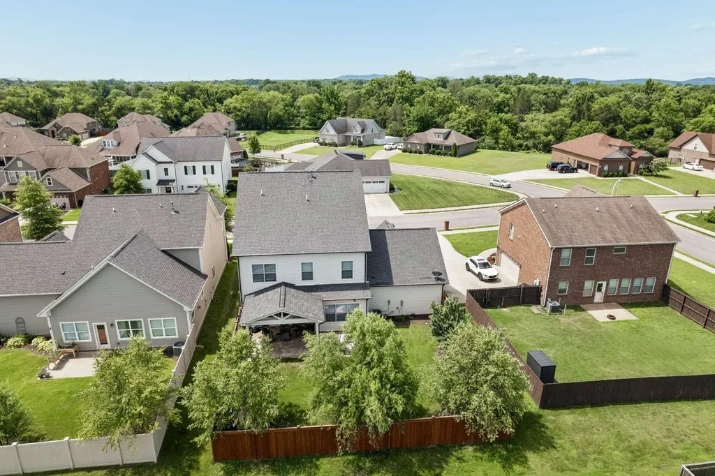 807 Sapphire Drive Murfreesboro TN 37128