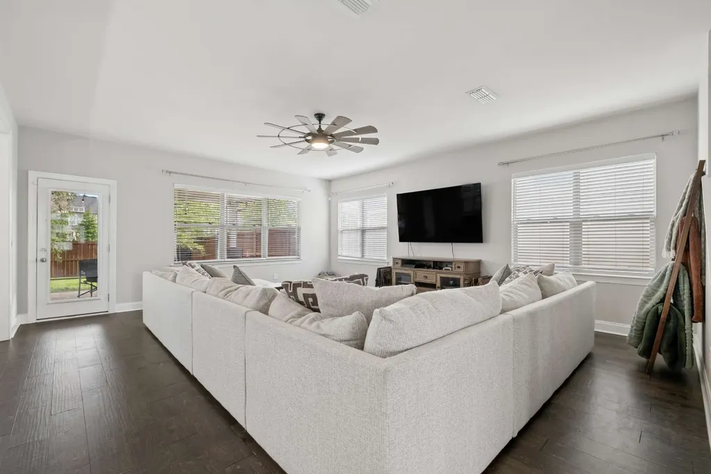 807 Sapphire Drive Murfreesboro TN 37128