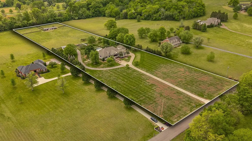 1205 Sequoya Trail Columbia TN 38401
