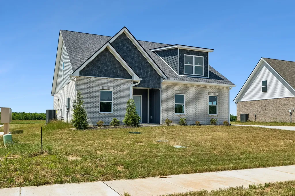 2216 Pickwick Place Murfreesboro TN 37127