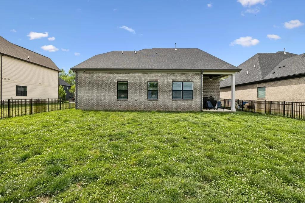 3287 Sassafras Lane Thompsons Station TN 37179