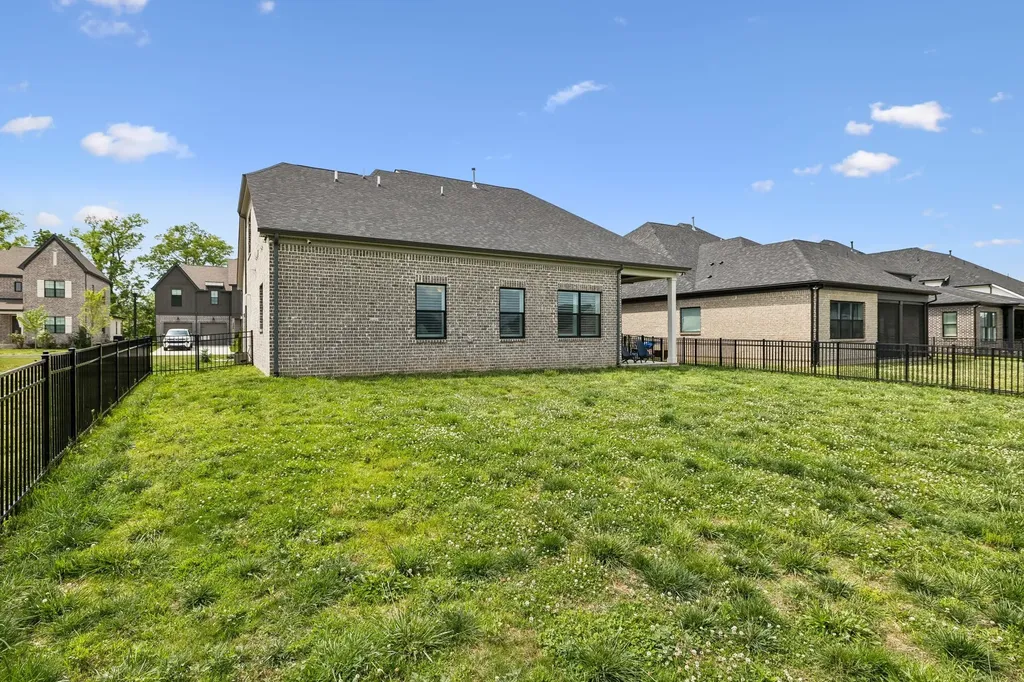 3287 Sassafras Lane Thompsons Station TN 37179