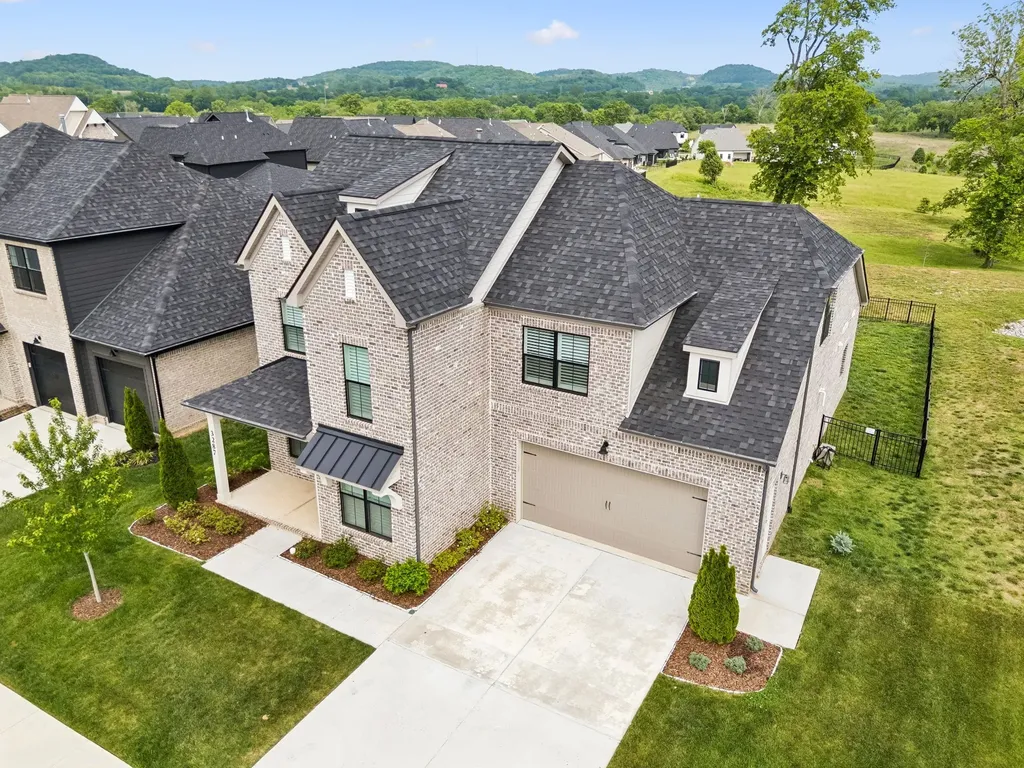 3287 Sassafras Lane Thompsons Station TN 37179