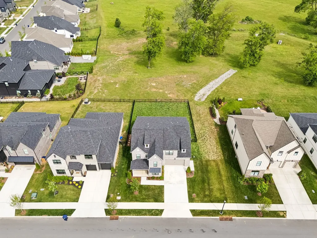 3287 Sassafras Lane Thompsons Station TN 37179