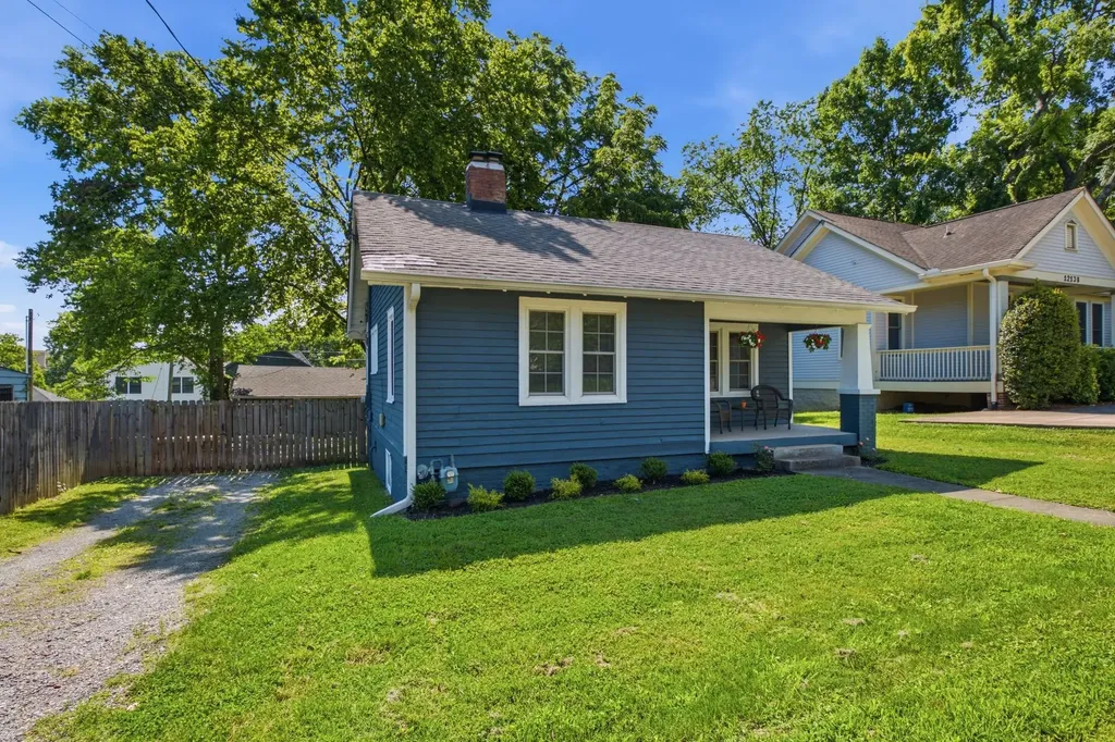 1215 N 7th Street Nashville TN 37207