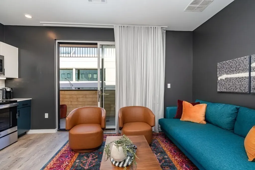 50 Music Sq, W Nashville TN 37203
