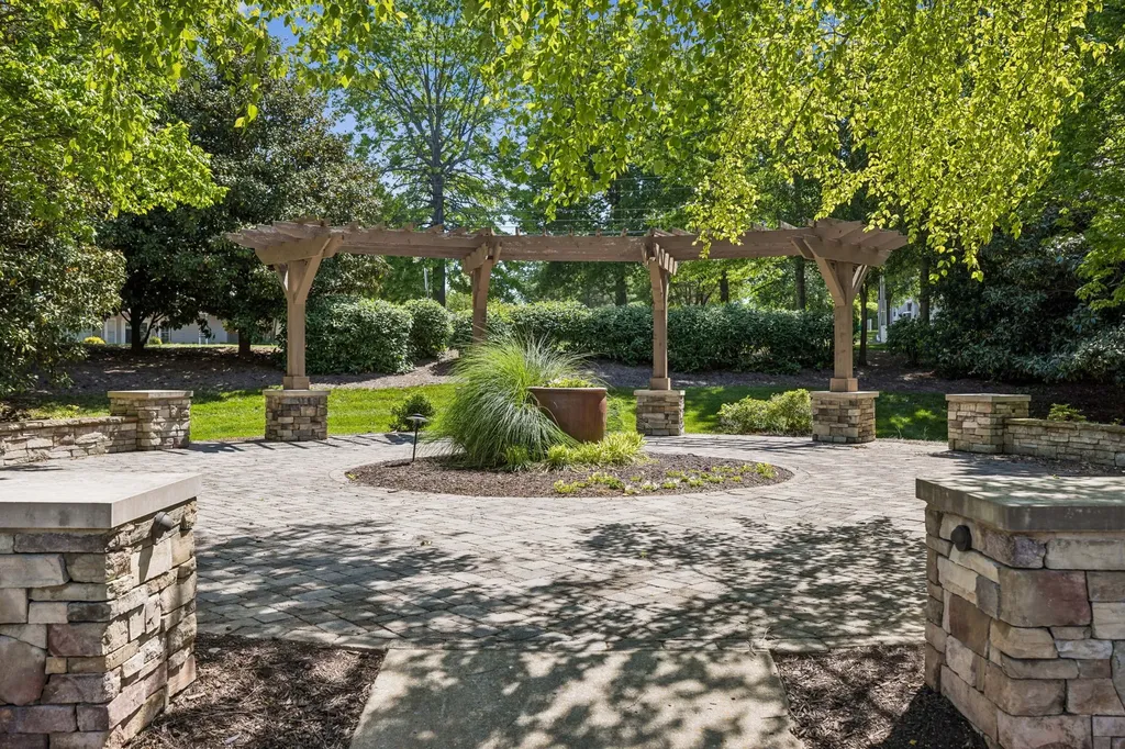 1319 Riverbrook Drive Hermitage TN 37076