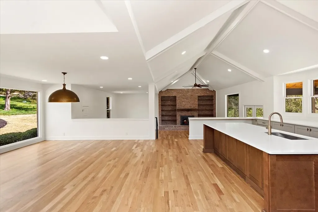 1409 Sneed Road, W Franklin TN 37069