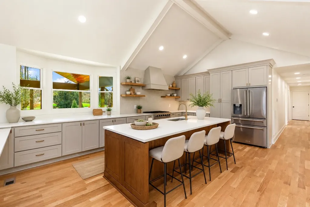 1409 Sneed Road, W Franklin TN 37069