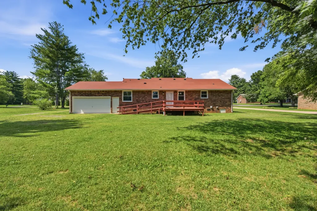 207 Fairmont Drive Murfreesboro TN 37129