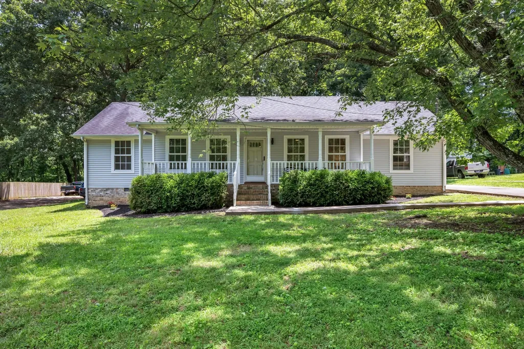 108 Friar Tuck Drive Dickson TN 37055