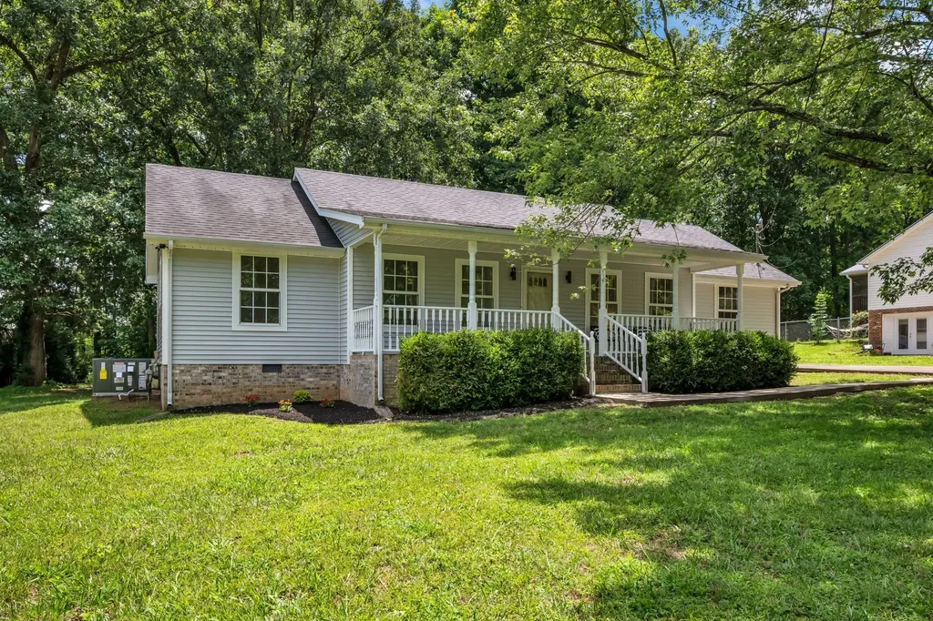 108 Friar Tuck Drive Dickson TN 37055