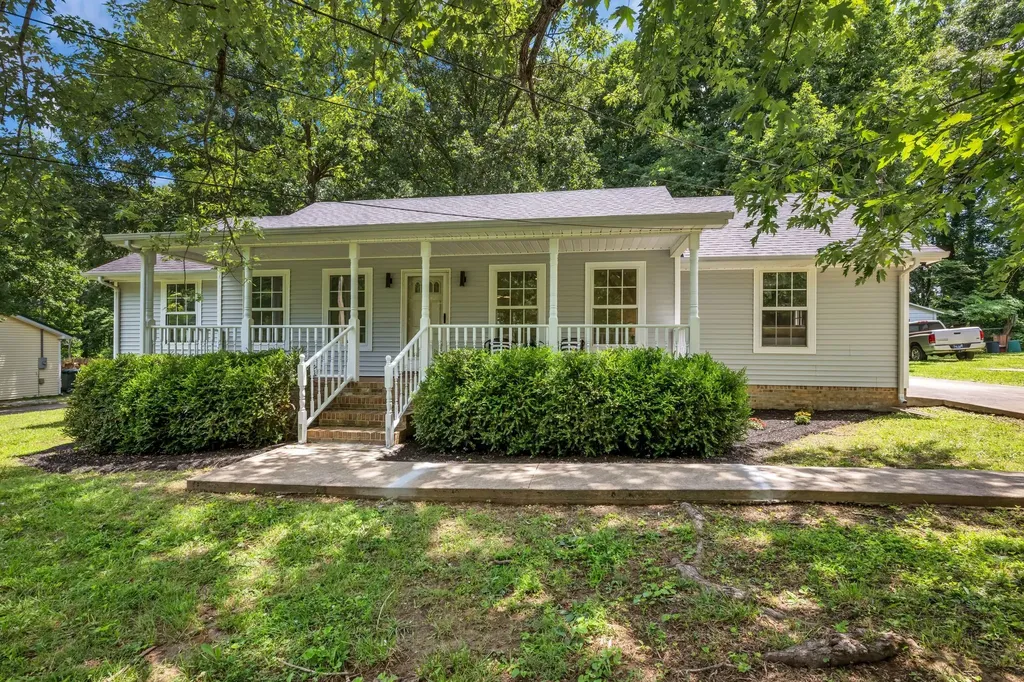 108 Friar Tuck Drive Dickson TN 37055