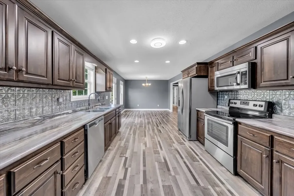 164 Lillie Road Hillsboro TN 37342