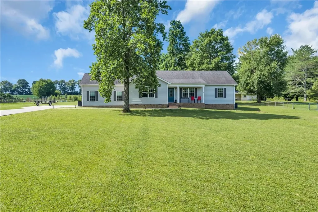 164 Lillie Road Hillsboro TN 37342