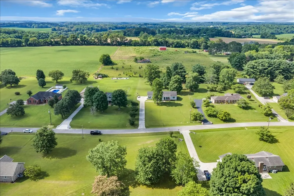 164 Lillie Road Hillsboro TN 37342