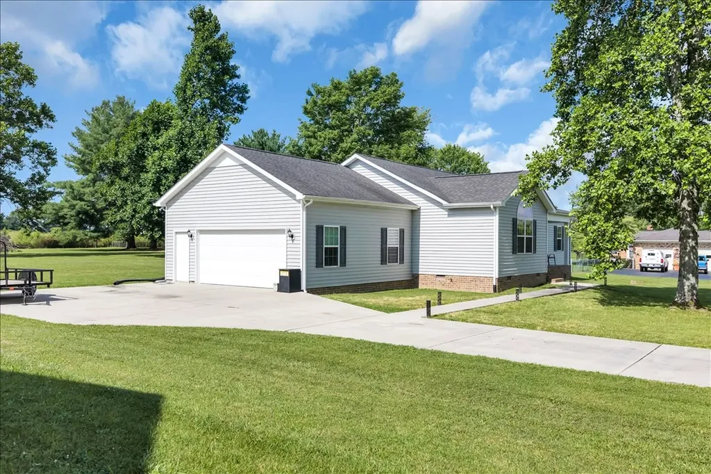 164 Lillie Road Hillsboro TN 37342