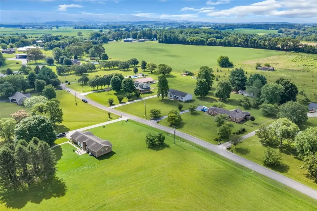 164 Lillie Road Hillsboro TN 37342