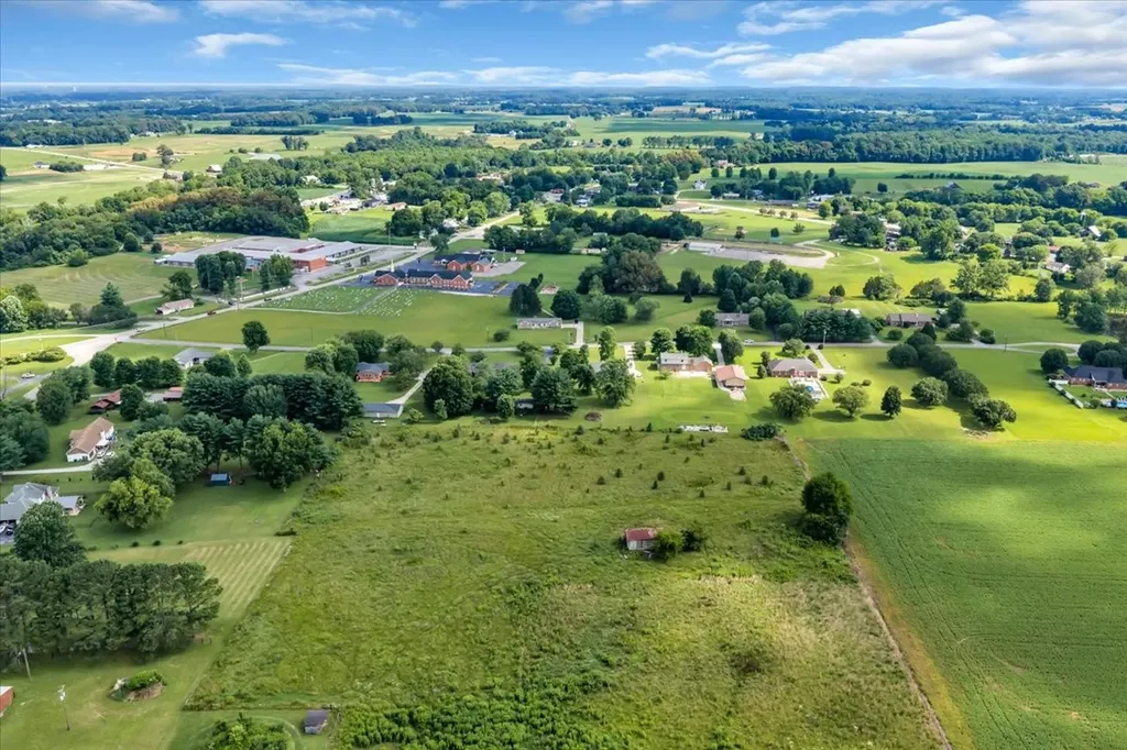 164 Lillie Road Hillsboro TN 37342
