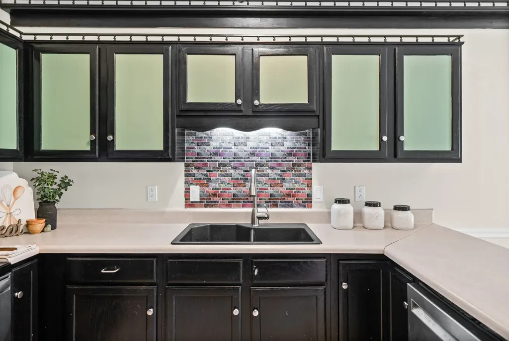 353 Deepwood Trail Clarksville TN 37042