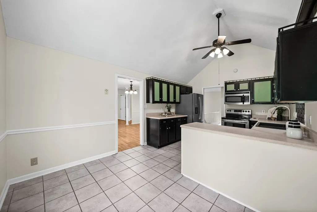 353 Deepwood Trail Clarksville TN 37042