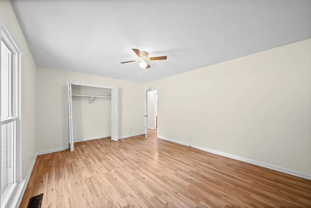 353 Deepwood Trail Clarksville TN 37042