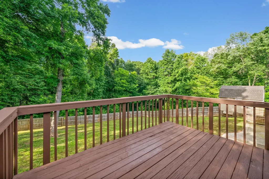 353 Deepwood Trail Clarksville TN 37042