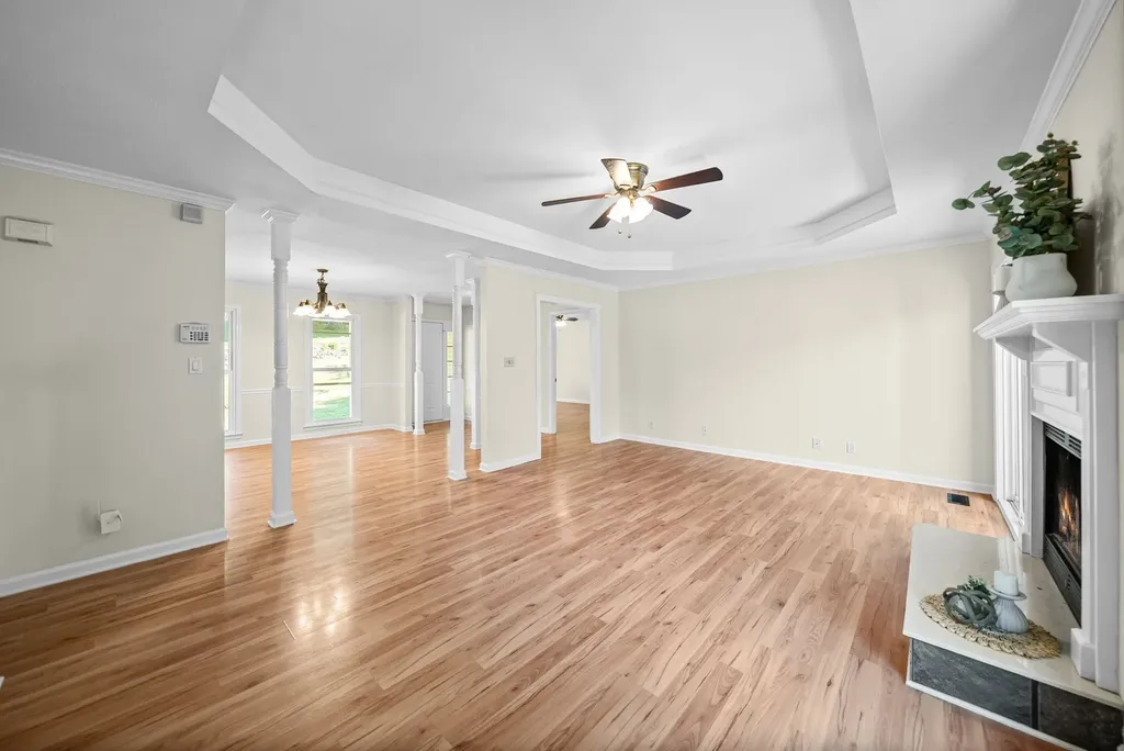 353 Deepwood Trail Clarksville TN 37042
