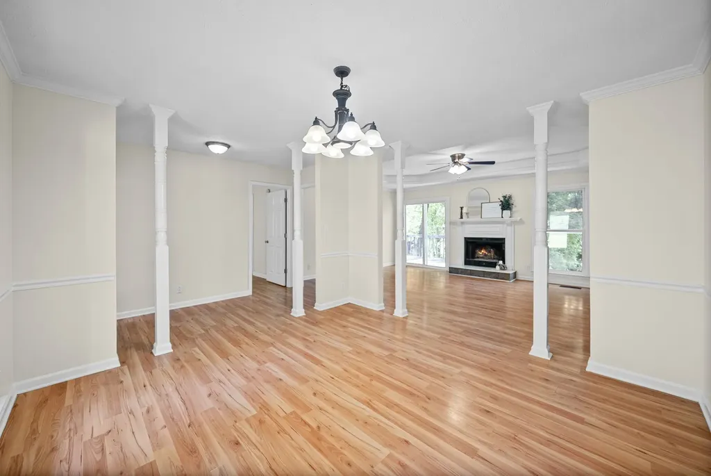 353 Deepwood Trail Clarksville TN 37042