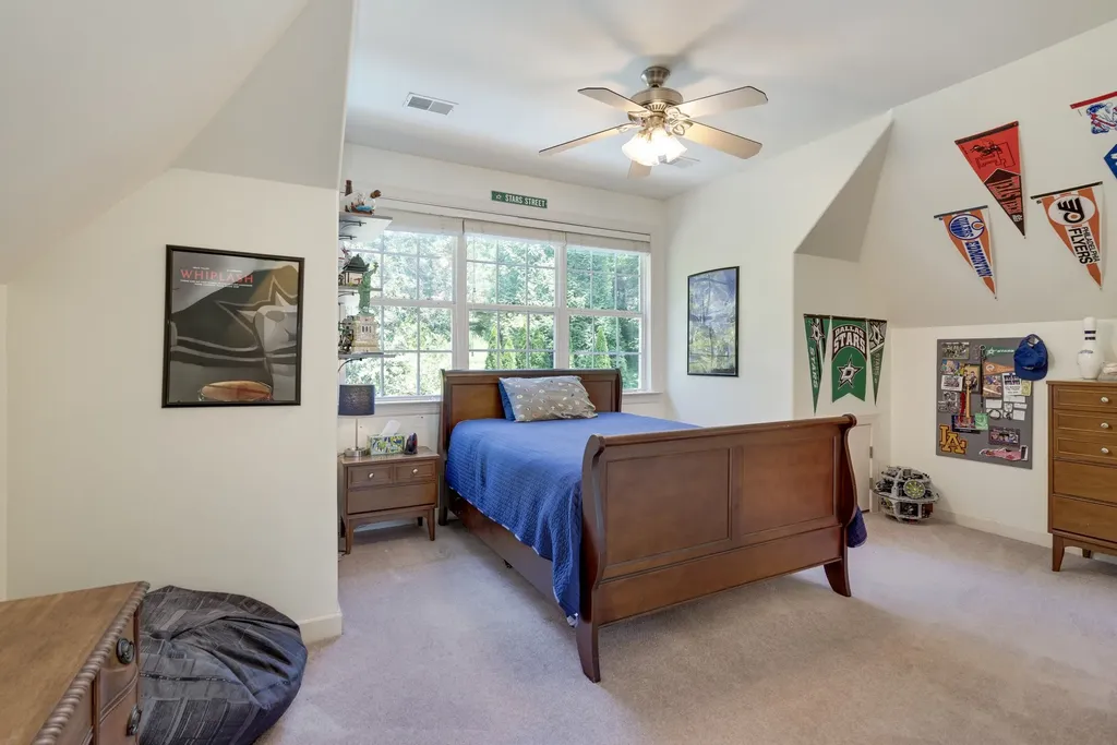 8216 W Chase Court Nashville TN 37221
